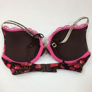 Victoria's Secret Intimates & Sleepwear - Victoria’s Secret Very Sexy Push-up 32C Victoria's Secret Intimates & Sleepwear - Victoria’s Secret Very Sexy Push-up 32C